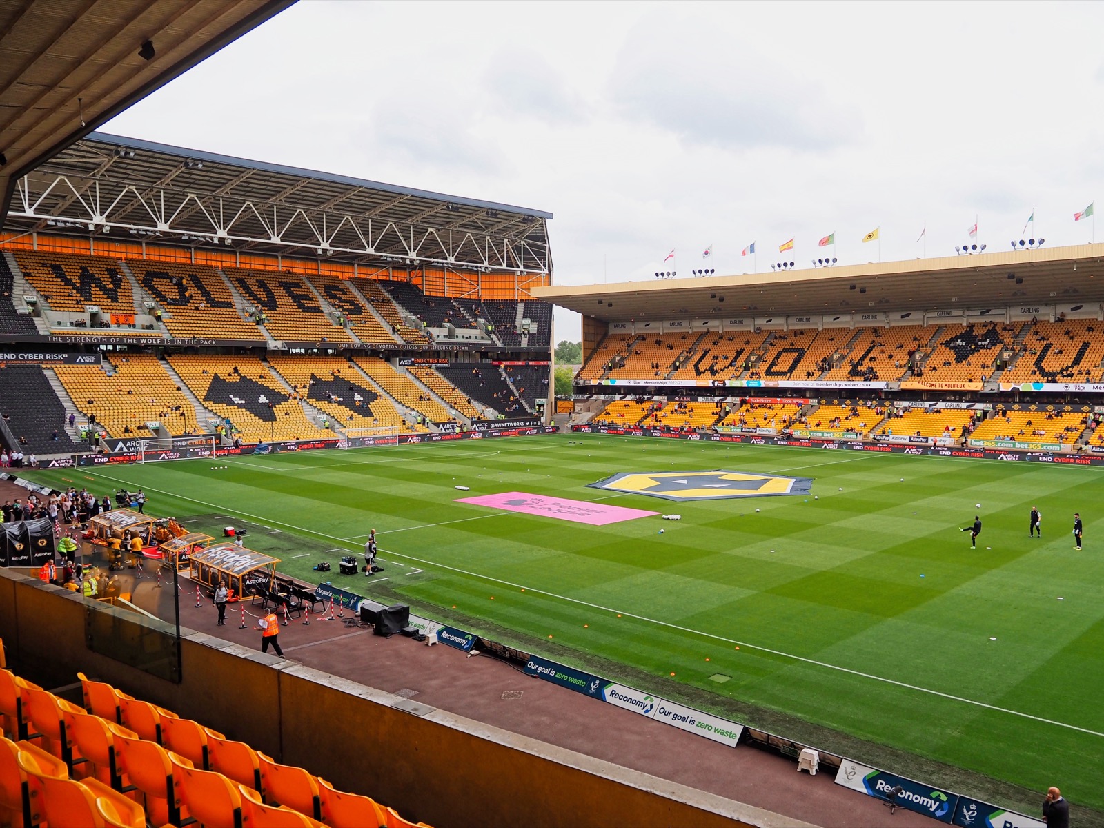 Molineux Stadium Wolverhampton - perfect for match day stays